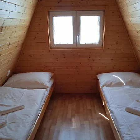 Chatky Sazava Lodge *